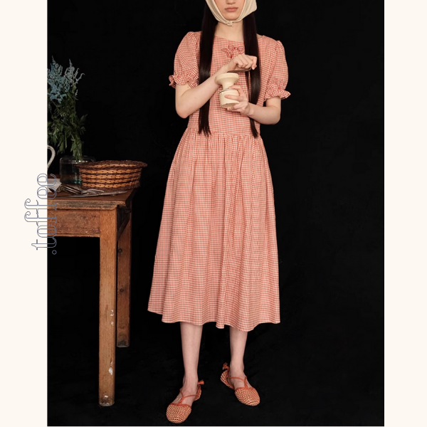 リボン刺繍のギンガムチェックワンピース《Z01054》