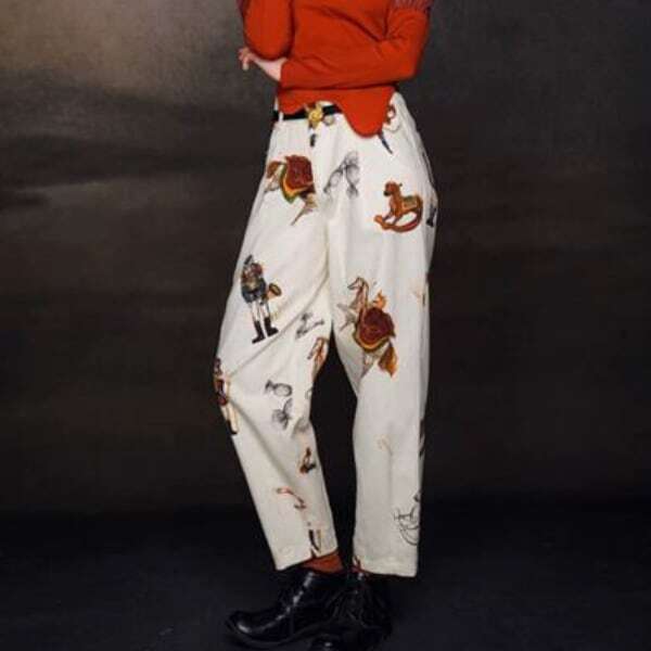 【2color】くるみ割り人形プリントタックテーパードパンツ C0107