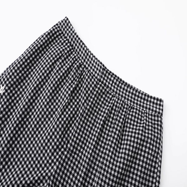 ギンガム刺繍ブラウス&ショートパンツセットアップ《Z01038》