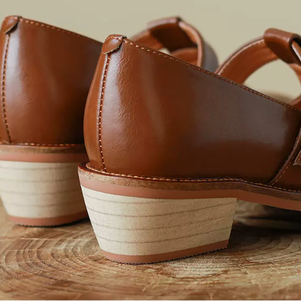 【2color】レトロベルトバックルポインテッドシューズ AU-267