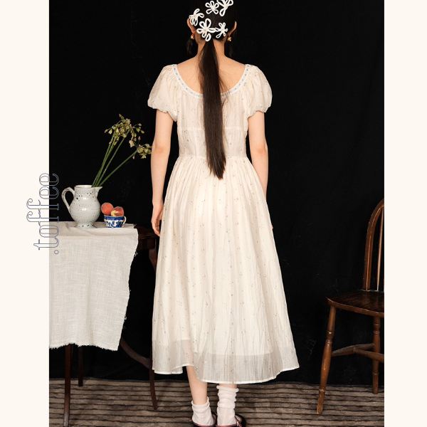 星のささやきシアーワンピース《Z01052》