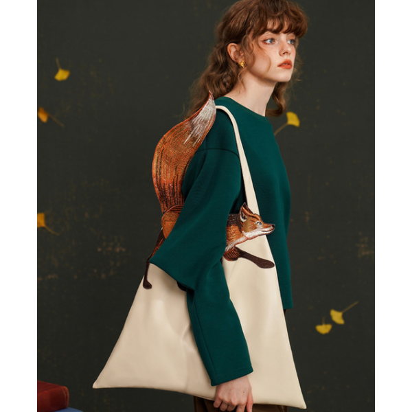 【2color】フォックス刺しゅうのバッグスリーブトップス AU-463