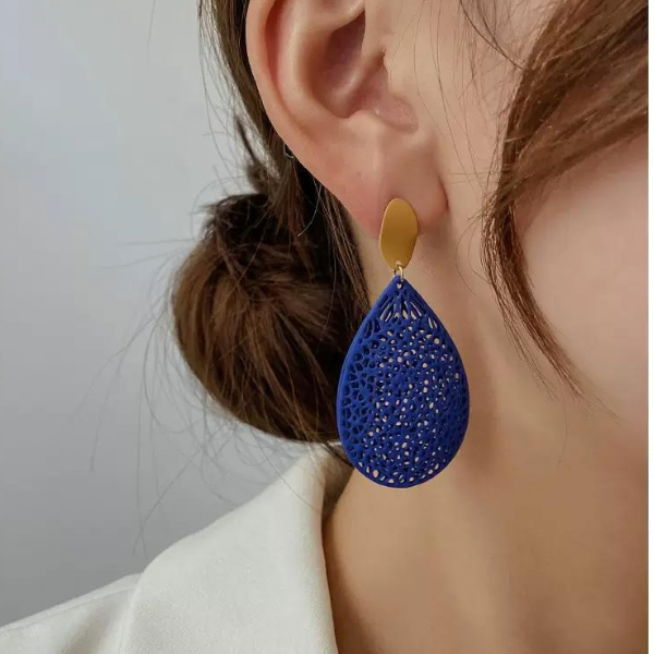 【3color】ウォーターマークカットアウトピアス AU-278