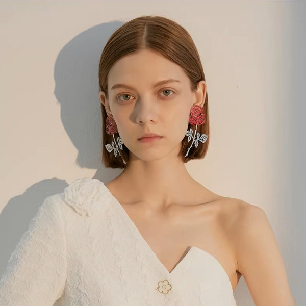 ローズモチーフメタルピアス《Z01036》