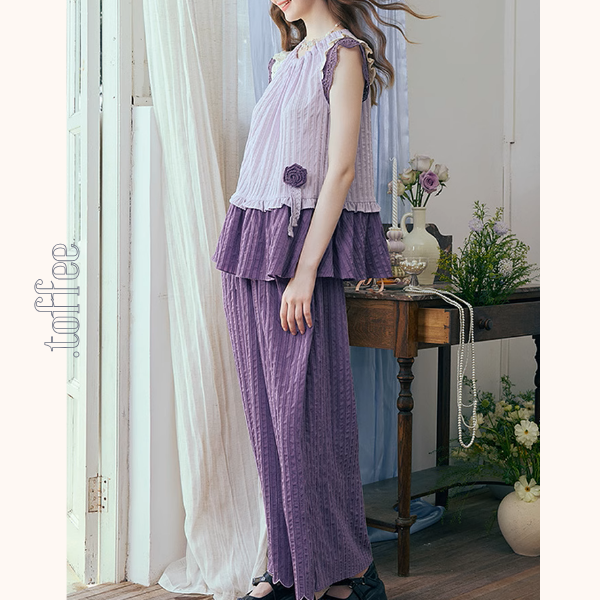 フリルスリーブトップ&ワイドパンツセットアップ《Z00966》