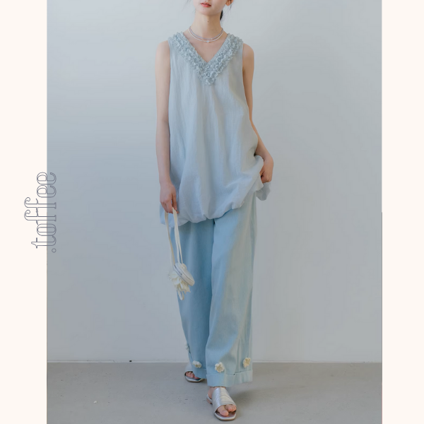花咲く裾刺繍のブルーワイドパンツ《Z01071》