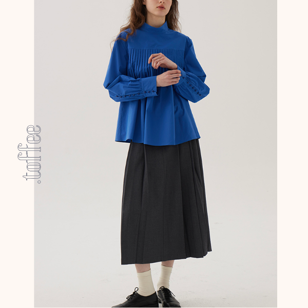 【2color】ボタン装飾プリーツブラウス《Z00846》