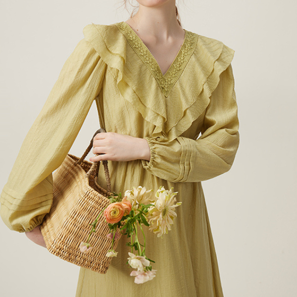 【2COLOR】フロントフリルVネックワンピース Z00093