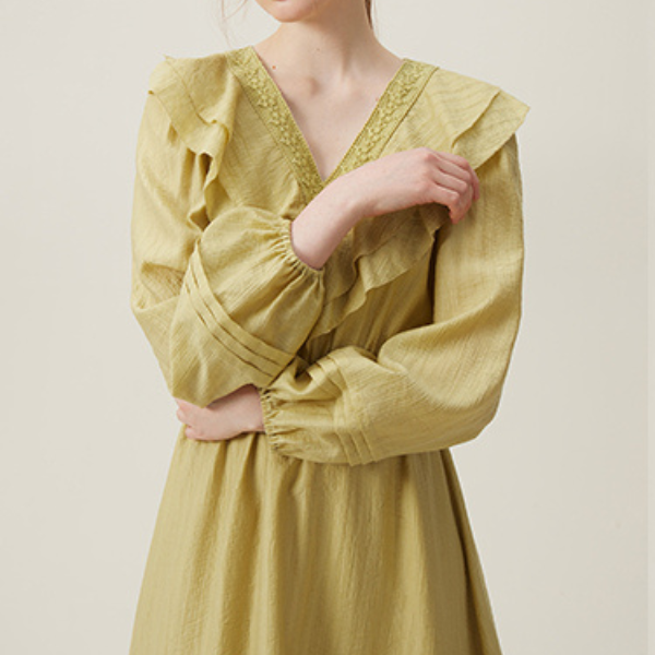 【2COLOR】フロントフリルVネックワンピース Z00093