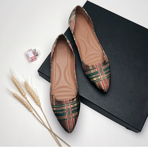 【3color】ポインテッドトゥチェッカーパンプス AU-316