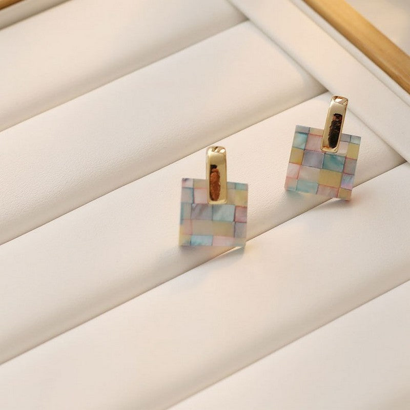 カラーラティスシェルピアス 《ac0005》