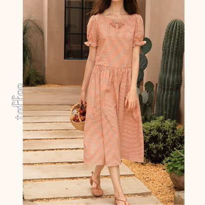 リボン刺繍のギンガムチェックワンピース《Z01054》