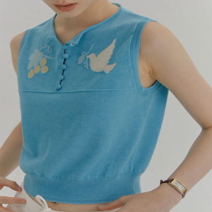 羽ばたく鳥と木の実のシアーニットベスト《Z01018》