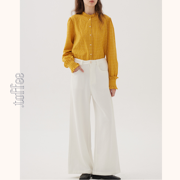 フリルネックチェック柄スリムシャツ《Z00848》