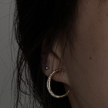 【２color】太陽と月のイヤーアクセサリー