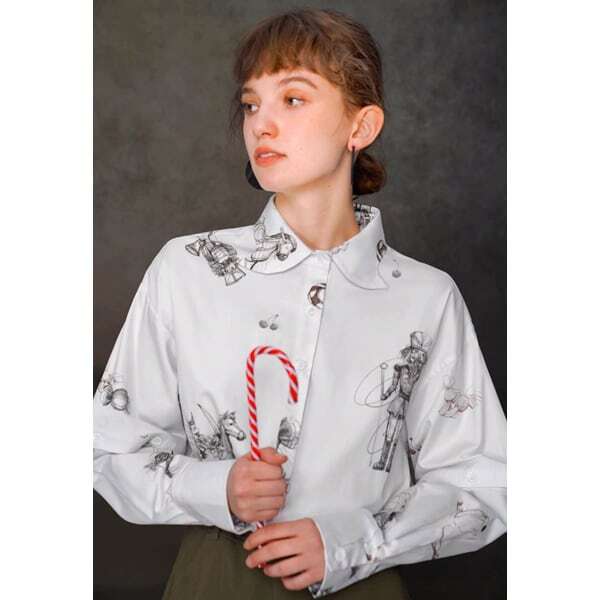 【2color】くるみ割り人形プリント2WAYスリーブシャツブラウス C0108