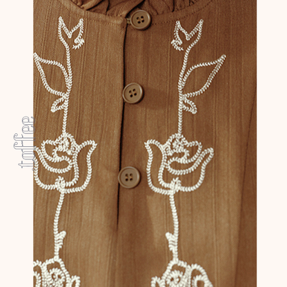 【2color】ローズ刺繍フリルネックワンピース　《Z00681》