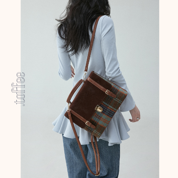 ボタンディテールペプラムトップ《Z00837》