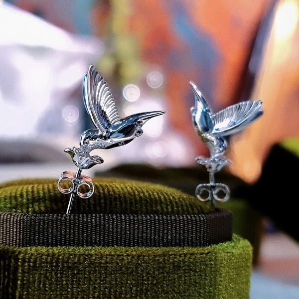 【2color】ハミングバードピアス Z00175