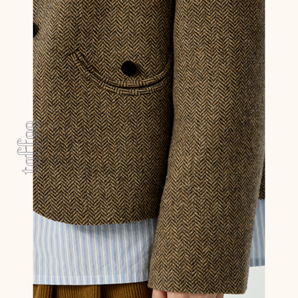 ヘリボーン柄ショートジャケット＆プリーツミディスカートのセットアップ　Z00481