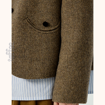 ヘリボーン柄ショートジャケット＆プリーツミディスカートのセットアップ　Z00481