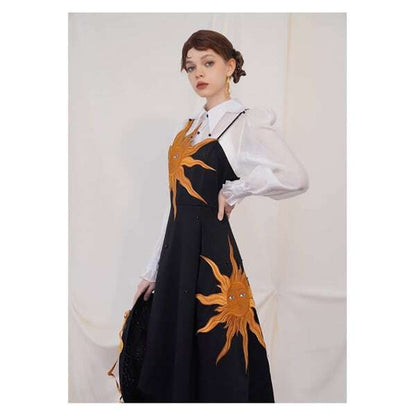 【2color】太陽刺繍サスペンダーワンピース C0080