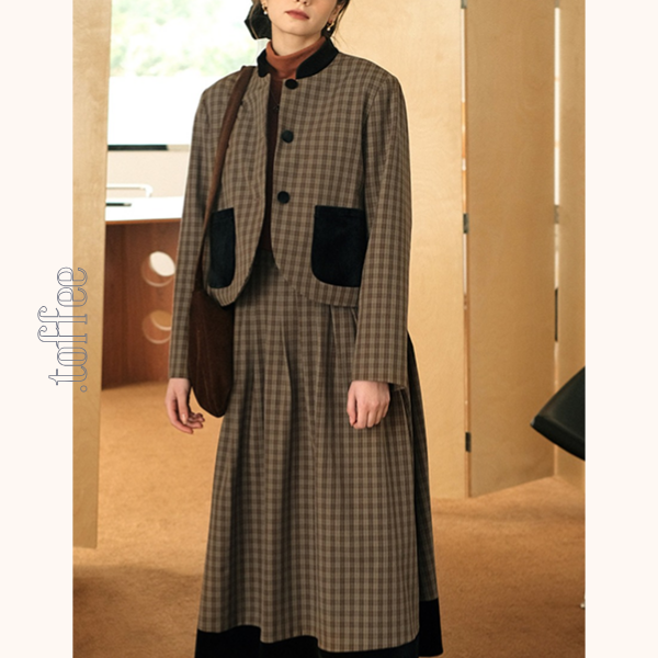 ブラックポケット付きジャケット＆ミモレ丈スカートのブラウンチェックセットアップ　Z00514