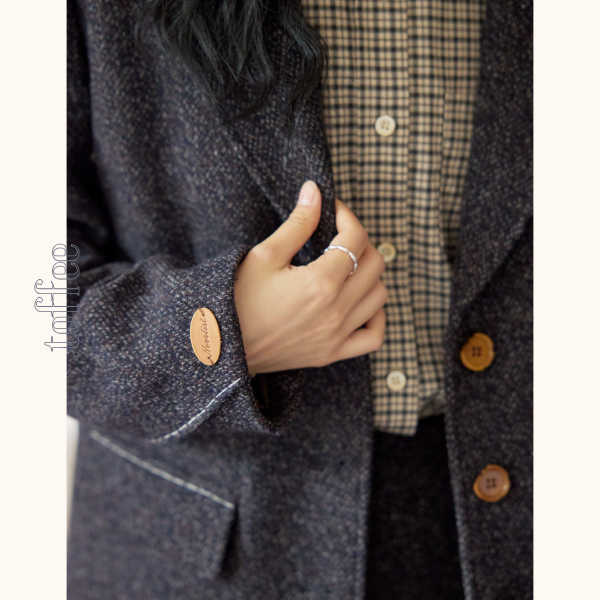 ミドル丈ジャケット＆プリーツスカートのウールセットアップ　Z00559