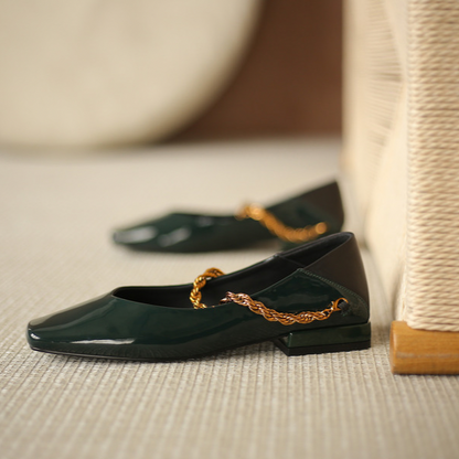 【2color】パテントレザーチェーンローヒールパンプス X-370