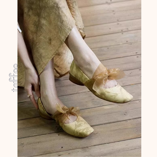 【2color】オーガンジーリボンのレトロフラットシューズ《Z01333》