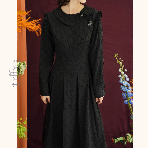 フリルディテールチャイナ風ブラックワンピース《Z00877》