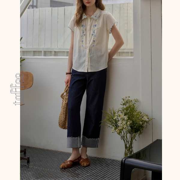 花柄刺繍が映えるレトロ可愛いセットアップ　《Z01117》