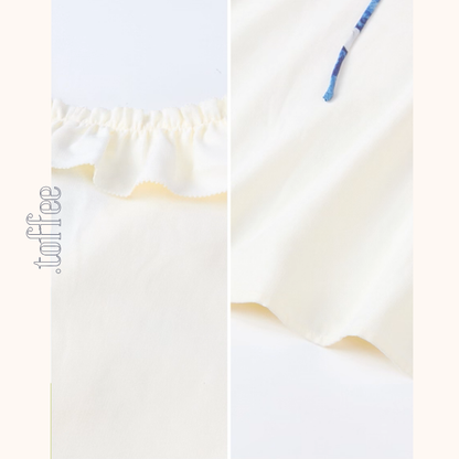 【2color】ひと筆の空を結ぶ、フリルとアートのブラウス《Z01124》