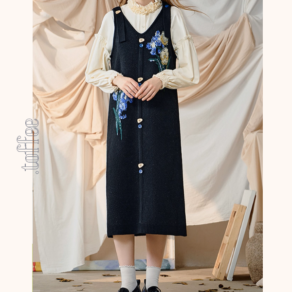 アイリスが咲くアート刺繍ワンピース《Z01129》