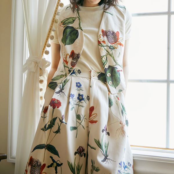 フラワープリントショートベストジャケット　AU-242