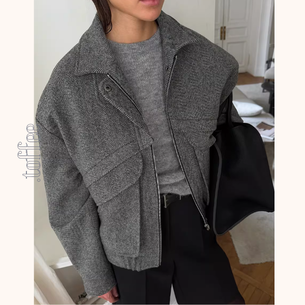 グレーヘリンボーンの大人クロップドジャケット《Z01419》