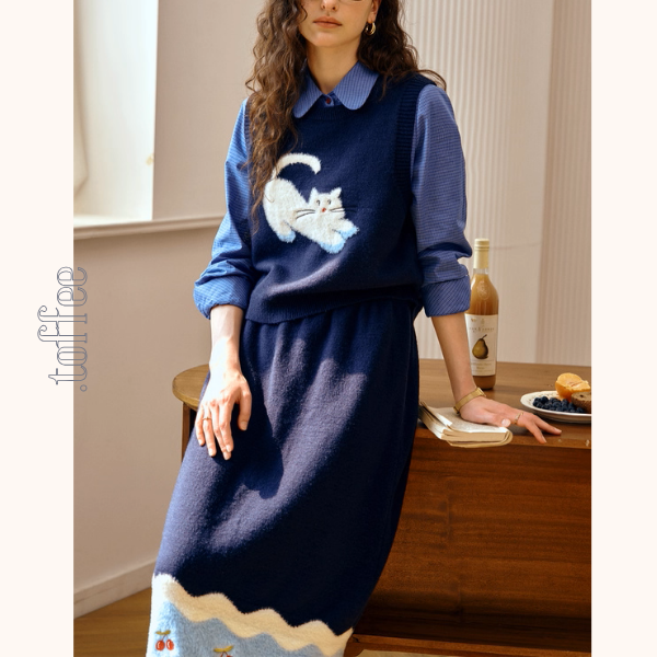 夢の上で跳ねる猫と小さな果実たちのセットアップ《Z01146》