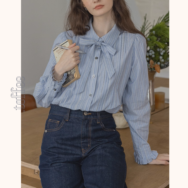 【2color】凛とした冬の朝をまとうボウタイブラウス《Z01173》