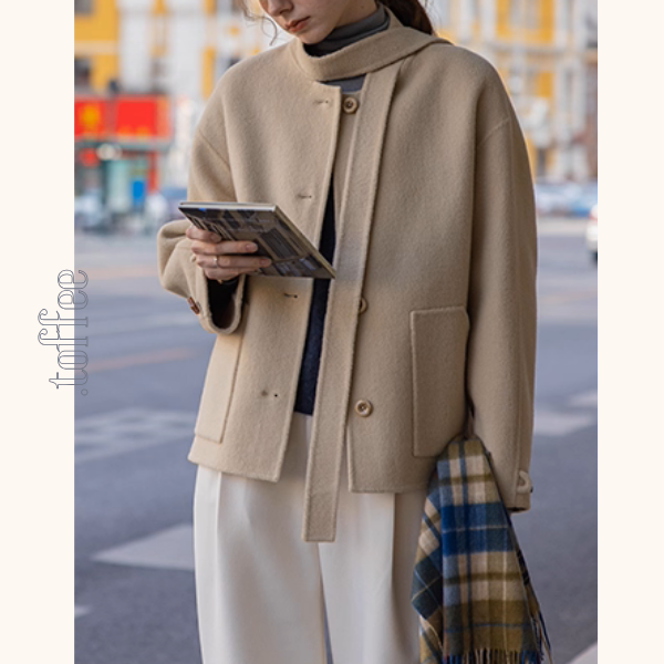 【2color】やさしい風にほどけるタイ付きショートコート《Z01174》