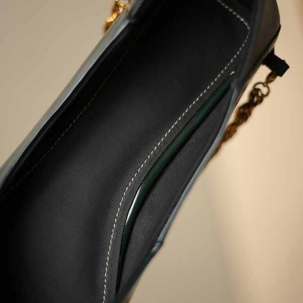 【2color】パテントレザーチェーンローヒールパンプス X-370