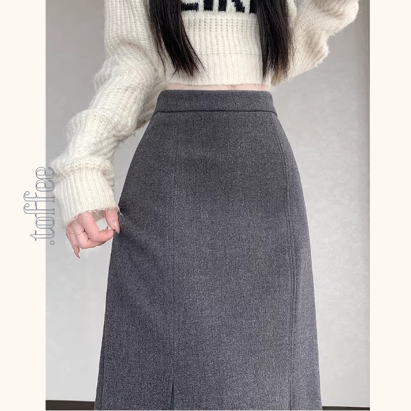 プリーツ重ねのミモレ丈ペンシルスカート《Z01338》