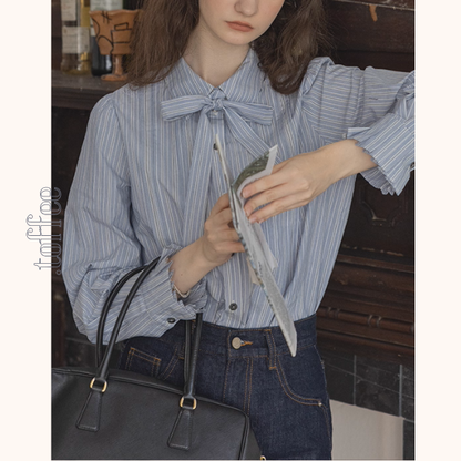 【2color】凛とした冬の朝をまとうボウタイブラウス《Z01173》