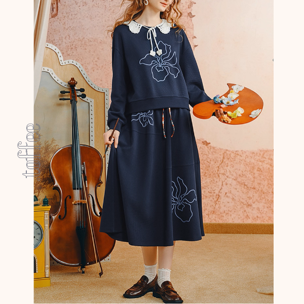 かぎ針襟と花刺繍のネイビーセット《Z01135》