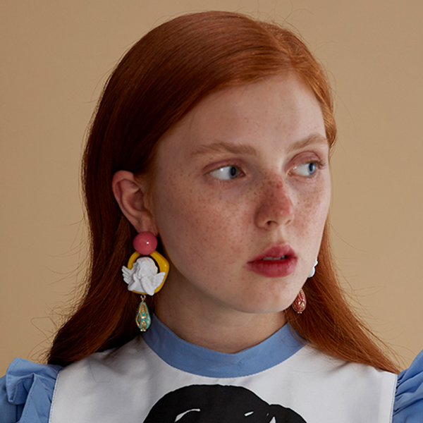 【2pattern】エンジェルモチーフドロップイヤーアクセサリー　《Z00797》