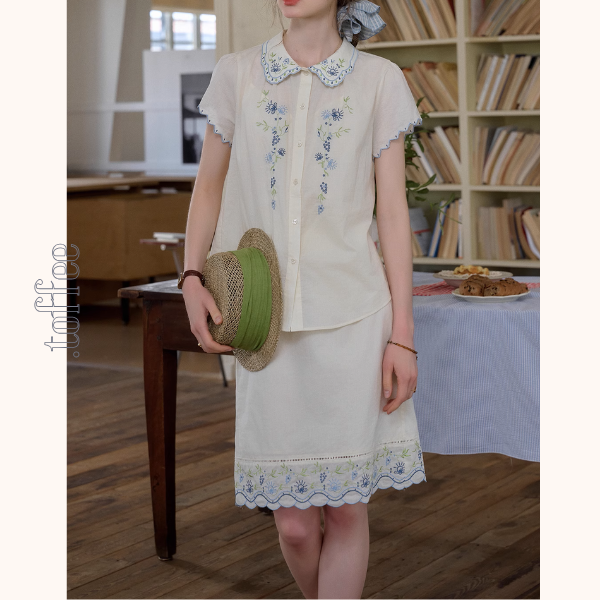 花柄刺繍が映えるレトロ可愛いセットアップ　《Z01117》