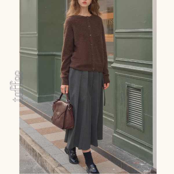 午後の街角とツイードプリーツスカート《Z01161》