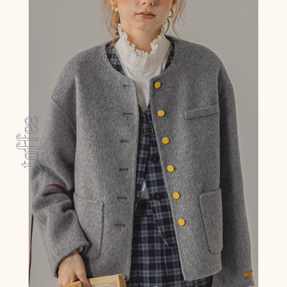 【3color】金のボタンが奏でるアートショートコート《Z01175》