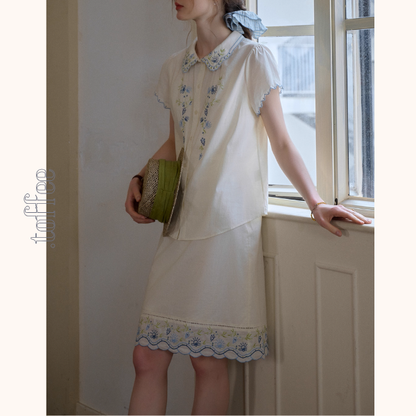 花柄刺繍が映えるレトロ可愛いセットアップ　《Z01117》