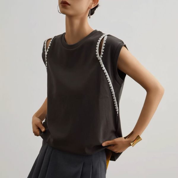 カットアウトフレンチスリーブクルーネックトップ《Z00949》