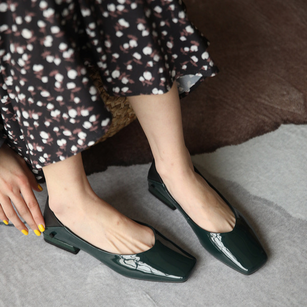 【2color】パテントレザーチェーンローヒールパンプス X-370